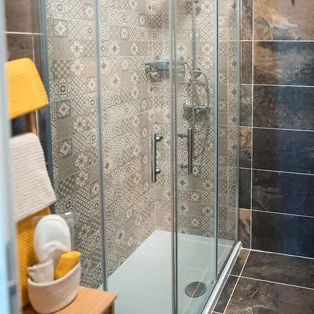 Viktoria House * קסטרווילארי